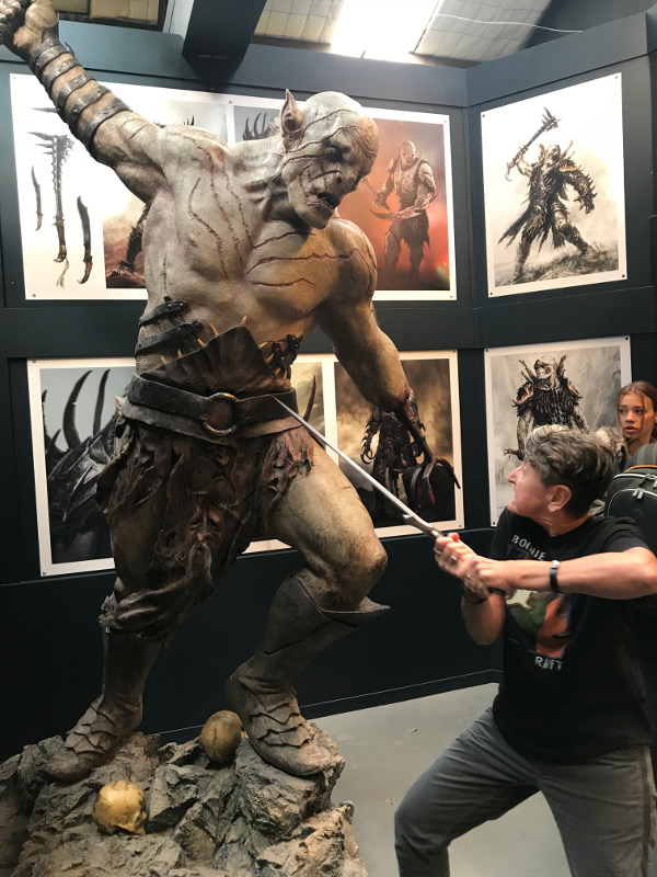 Mary with a statue of Azog